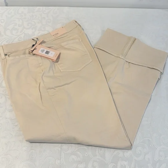 NYDJ Wide Leg Jeans. Ladies Size 12 - Picture 6 of 16